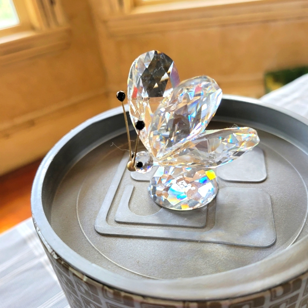 Swarovski Crystal Large Butterfly - Picture 4 of 6